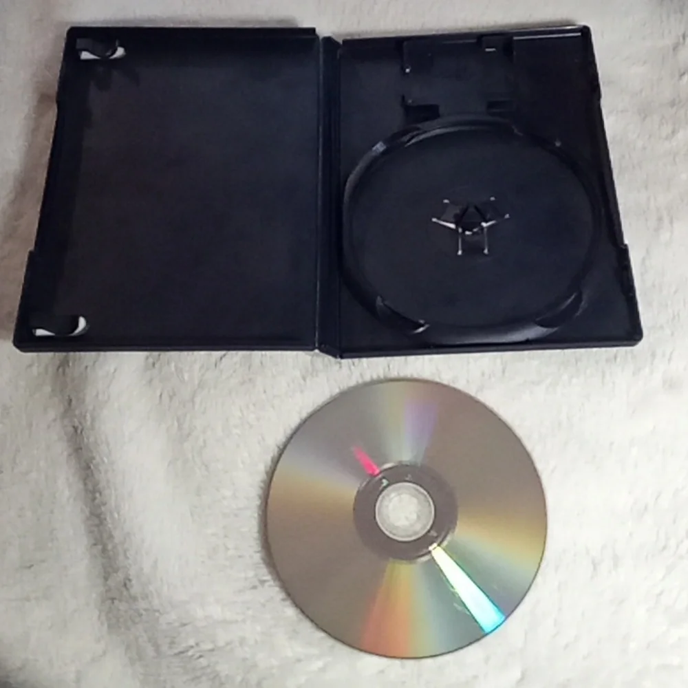 Sony PlayStation 2 Game - Grand Theft Auto III with Black Case